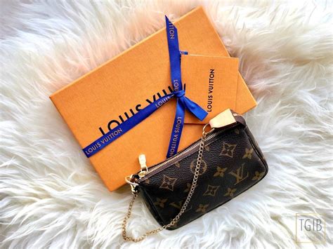 lv mini pochette accessoires 2018